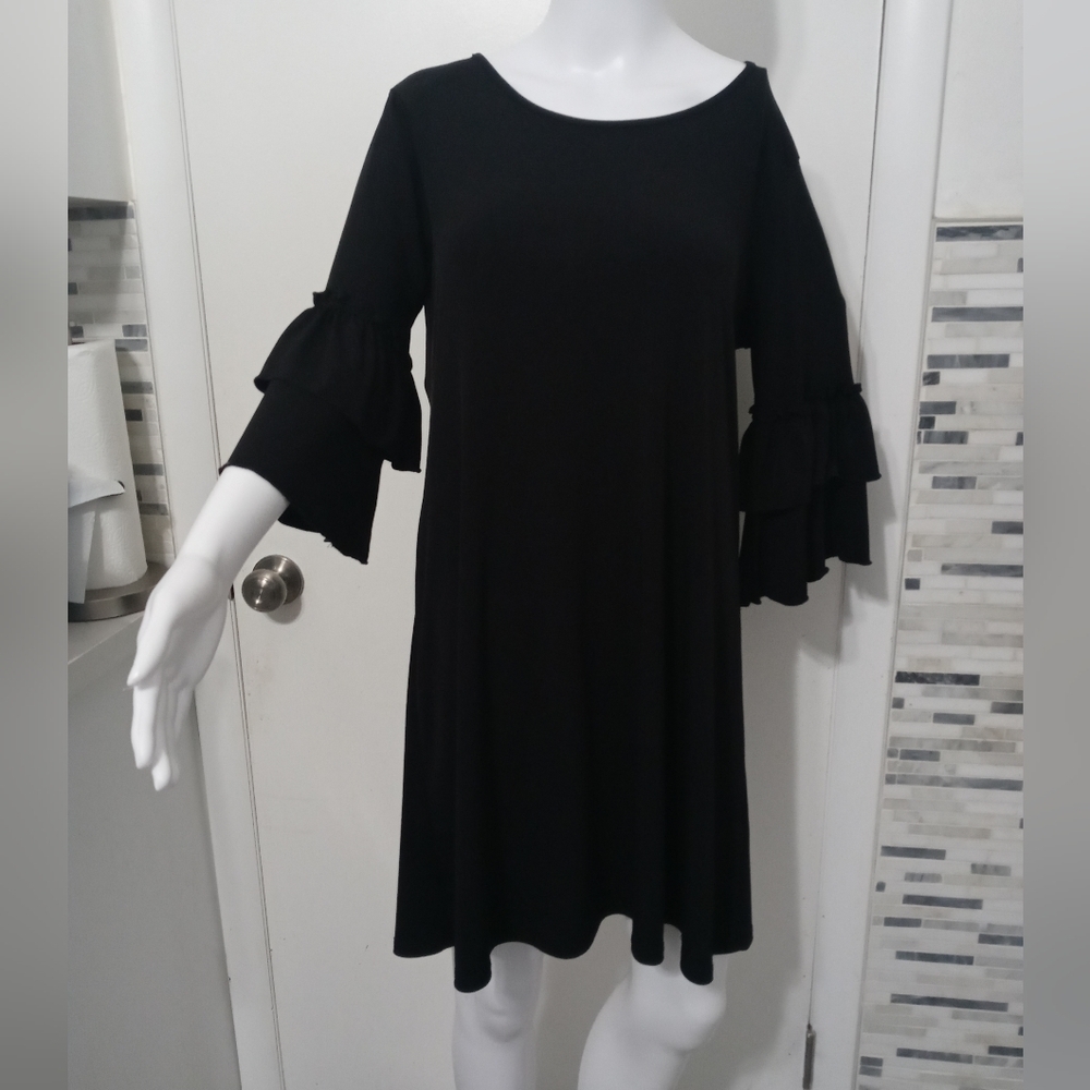 Espresso Woman's M Black knee length Shift dress w layered bell Half sleeves